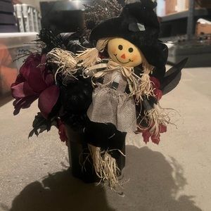 Halloween floral arrangement